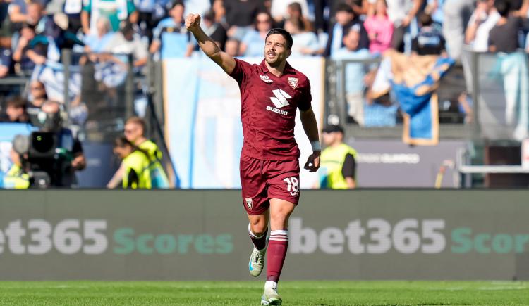 Imagen de Gio Simeone abrió el empate de Torino ante Lazio