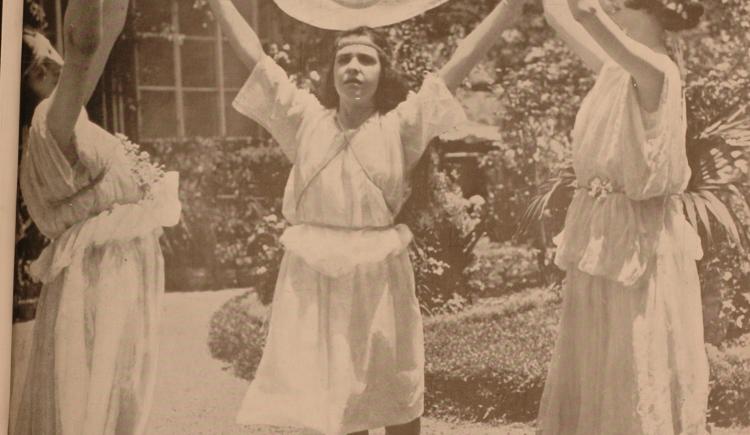 Imagen de 27 de Diciembre de 1919, educativos sobre la danza y el arte