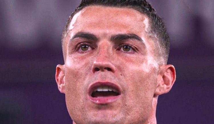 Imagen de El llanto contenido de Cristiano Ronaldo durante el himno