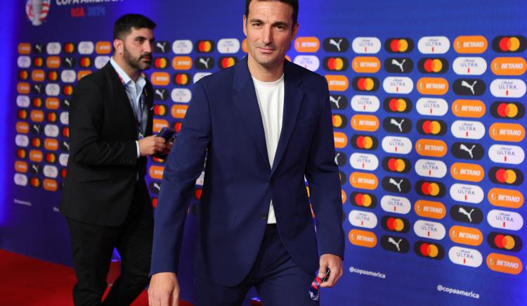 Imagen de Scaloni volvió a referirse a su continuidad: "En todos los procesos hay tiempo para parar la pelota"