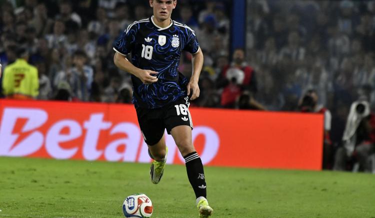Imagen de Alarmas encendidas en la Selección Argentina por la rodilla de Nico Paz