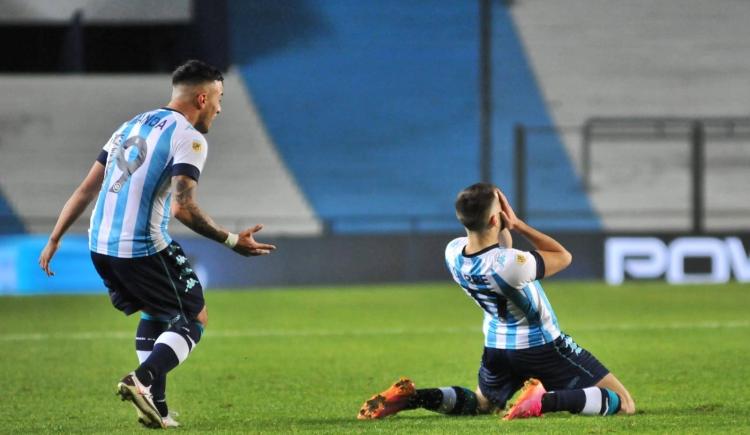 Imagen de MIRÁ EL GOLAZO DE RACING ANTE SARMIENTO