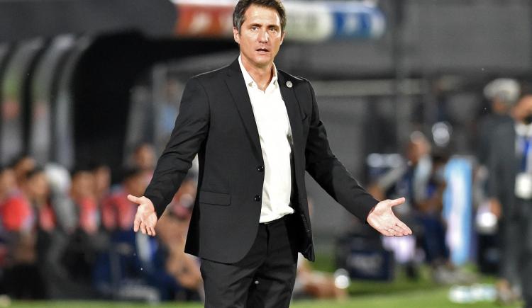 Imagen de GUILLERMO BARROS SCHELOTTO DEBUTÓ EN PARAGUAY CON UNA DERROTA