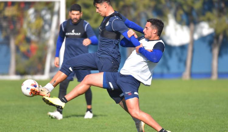 Imagen de Insúa probó un equipo con Nicolás Fernández como titular