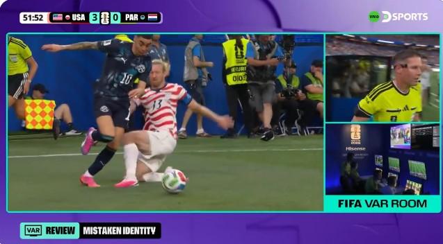 Imagen de El VAR aplicó el nuevo reglamento en el Mundial para corregir una amarilla por error de identidad