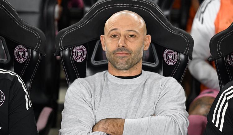 Imagen de ¿Messi con una molestia y Luis Suárez enojado?: qué dijo Javier Mascherano