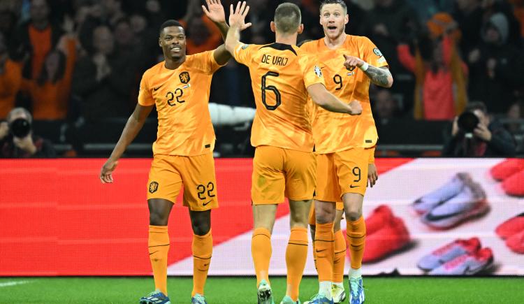 Imagen de Países Bajos venció 1-0 a Irlanda y puso un pie en la Euro 2024