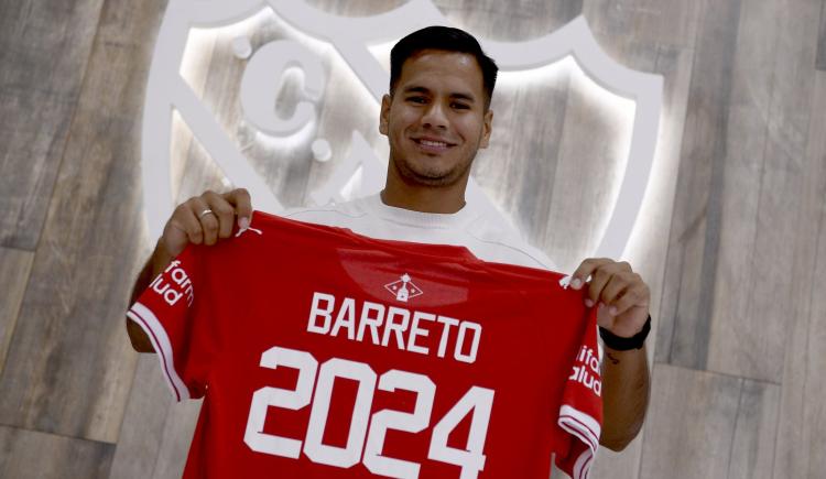 Imagen de Sergio Barreto renovó su contrato con Independiente
