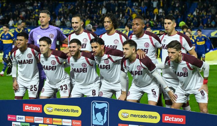 Imagen de Nicolás Russo cargó con dureza contra el VAR tras la caída de Lanús ante Boca