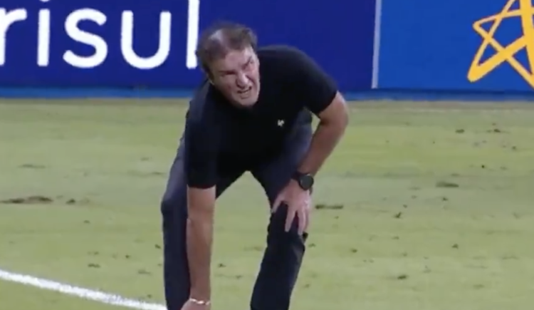 Imagen de El blooper del año: se lesionó un técnico en Brasil
