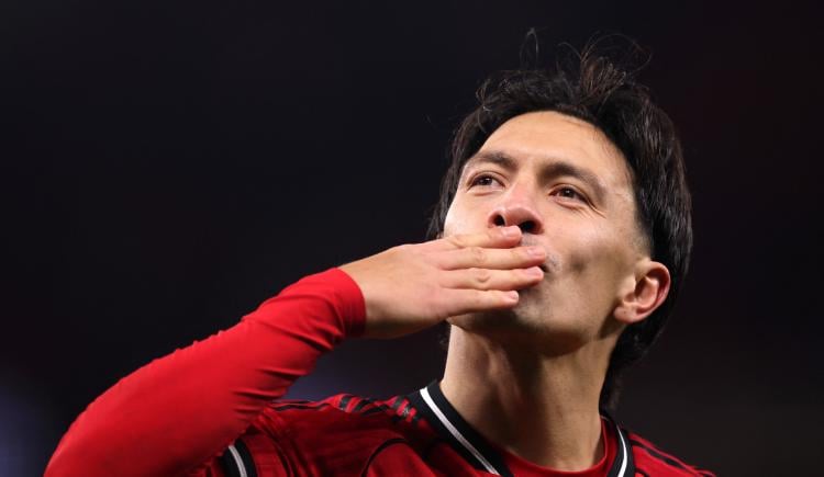 Imagen de Los elogios del DT de Manchester United tras la vuelta a la titularidad y capitanía de Lisandro Martínez