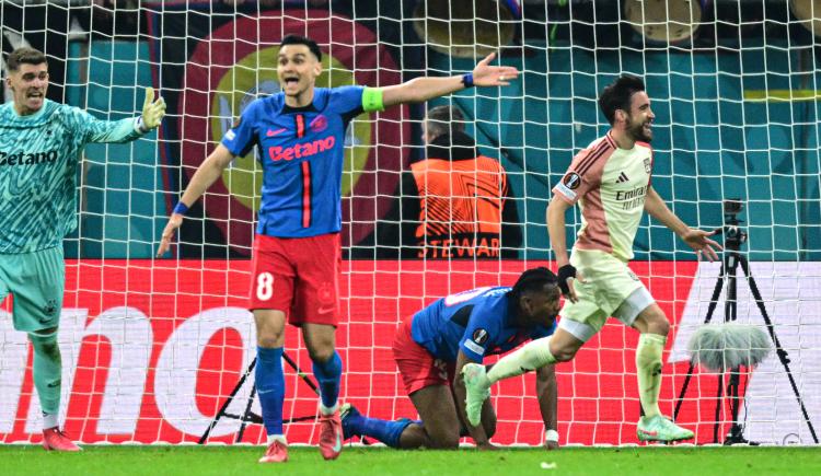Imagen de Nicolás Tagliafico guió a Olympique Lyon en la Europa League