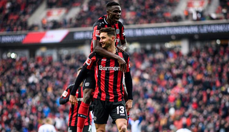 Imagen de Alario y Palacios convirtieron para la victoria del Leverkusen