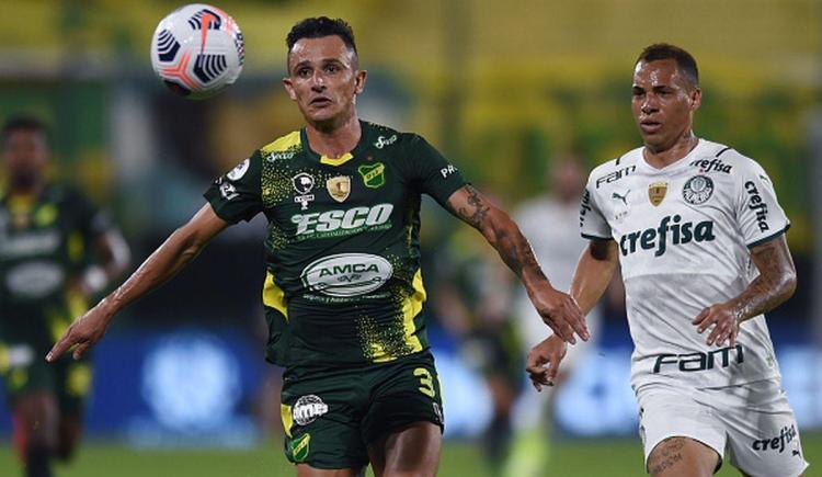 Imagen de DEFENSA Y JUSTICIA BUSCA UNA NOCHE INOLVIDABLE ANTE PALMEIRAS EN BRASIL