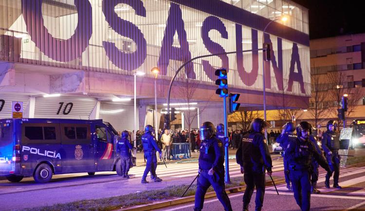 Imagen de Graves incidentes entre la policía y algunos hinchas de Osasuna