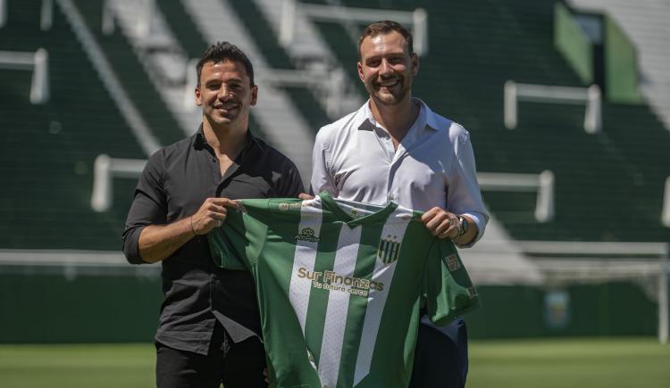Imagen de Banfield quiere romper el mercado con una figura internacional