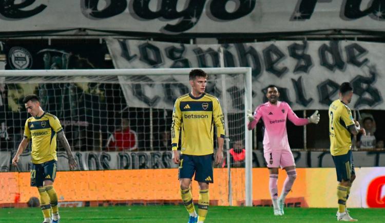 Imagen de La pesadilla en Bajo Flores: los antecedentes de Boca perdiendo por 3 goles en un primer tiempo