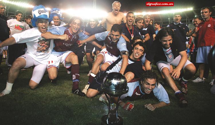 Imagen de ARSENAL CAMPEÓN DE LA SUDAMERICANA 2007