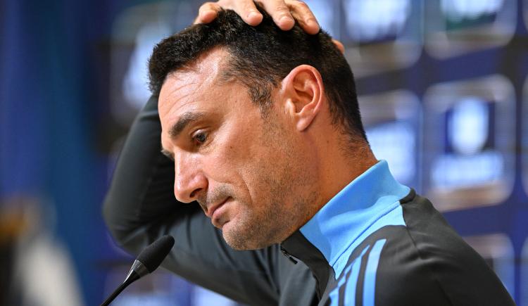 Imagen de Scaloni se agarra la cabeza: "Lautaro se lesionó, es bastante grave"