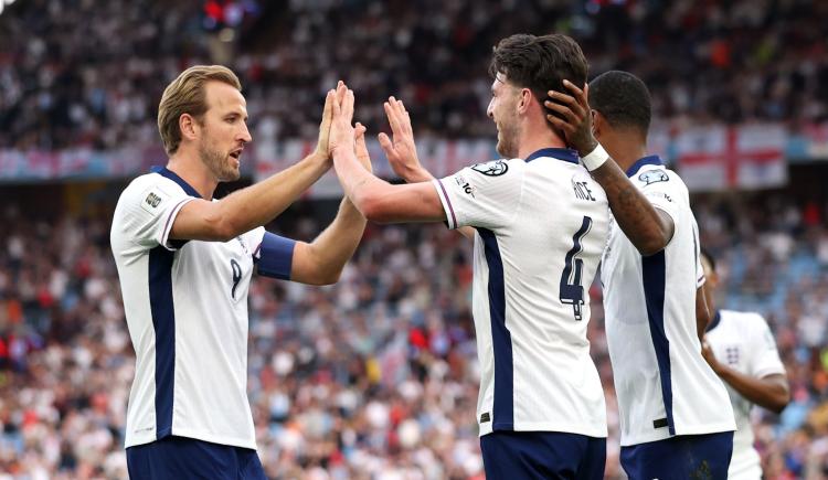 Imagen de Increíble: el antídoto de la Selección de Inglaterra por el calor en el Mundial