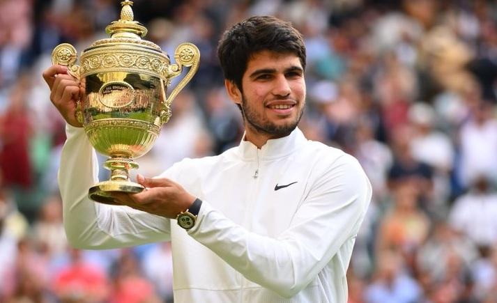 Imagen de Doble premio para Alcaraz tras el título en Wimbledon