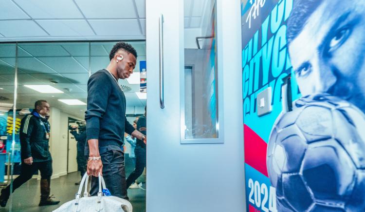Imagen de El ingenioso recibimiento de Manchester City a Vinicius