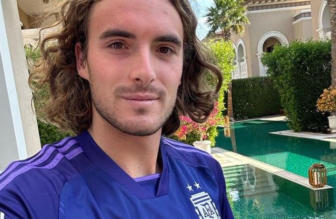 Imagen de Stefanos Tsitsipas, un inesperado hincha de la Scaloneta