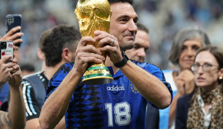 Imagen de La dedicatoria especial de Lionel Scaloni en el primer aniversario de Qatar 2022