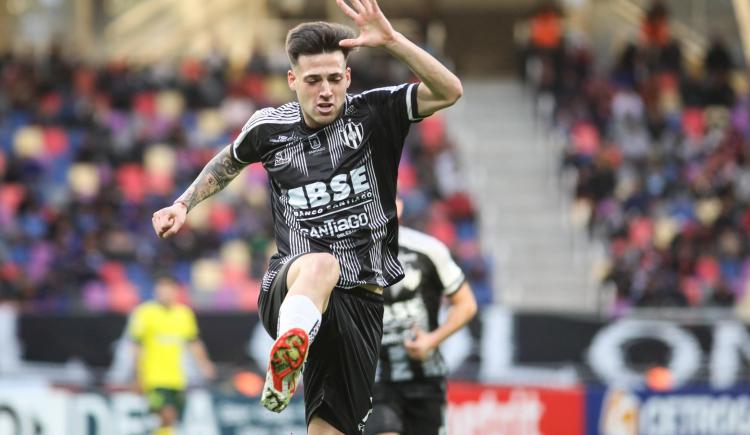 Imagen de Central Córdoba le ganó a Defensa y Justicia de manera agónica y prolongó su invicto en el torneo