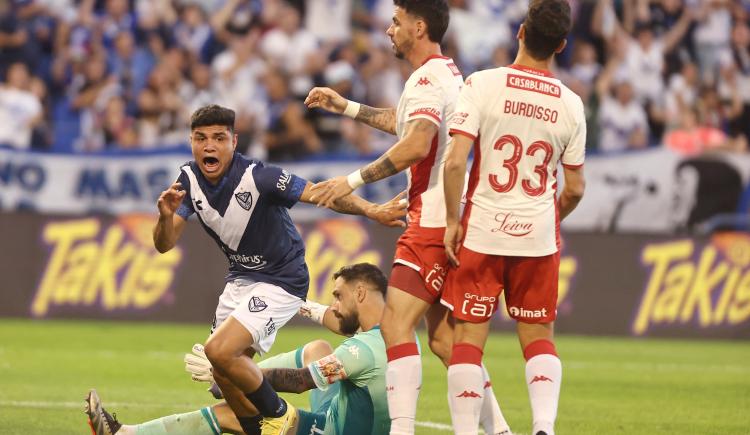 Imagen de Claudio Aquino, ¿el primer refuerzo del Vélez campeón?