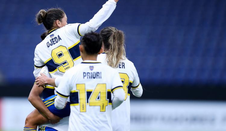 Imagen de Bajo un diluvio torrencial, Boca debutó en la Copa Libertadores femenina con un triunfo