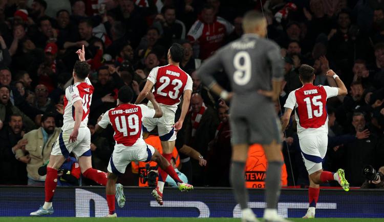 Imagen de Un prócer del fútbol español, muy fuerte con Arsenal: "Tuvieron mucho culo"