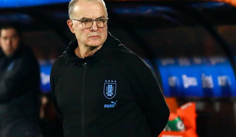 Imagen de Bielsa se quitó méritos en el gran debut de Uruguay bajo su batuta