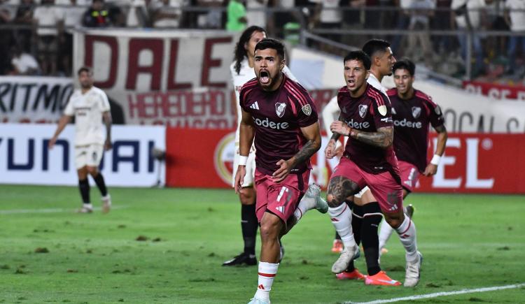 Imagen de Cómo fueron los debuts de River en la Copa Libertadores