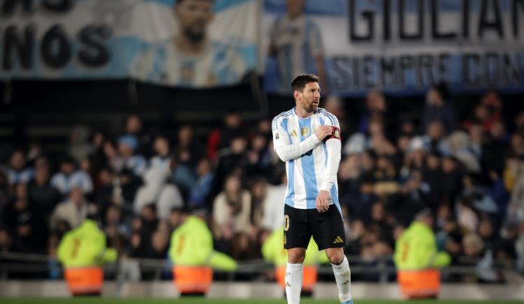 Imagen de La AFA publicó el pedido a River para que done el alquiler del Monumental en la despedida de Messi
