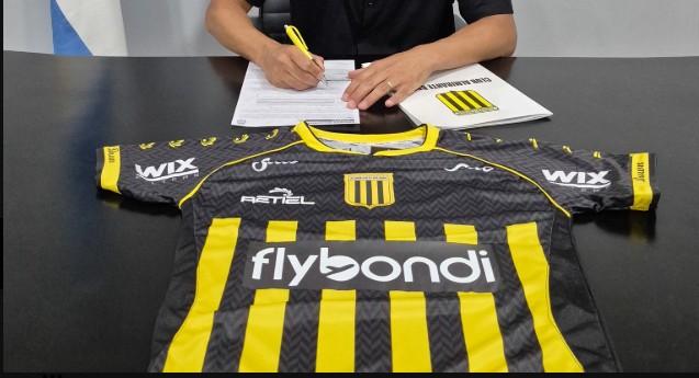 Imagen de De compartir equipo con Messi a la Primera Nacional: el histórico fichaje que anunció Almirante Brown