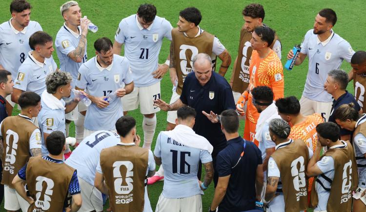 Imagen de Los trotamundos de los Mundiales: Marcelo Bielsa se sumó al selecto grupo de los entrenadores con tres o más selecciones