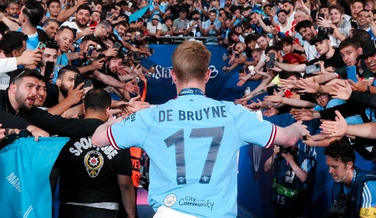 Imagen de Lo que sucede, conviene: De Bruyne acaba de sonar en River y ahora anunció su salida de Manchester City