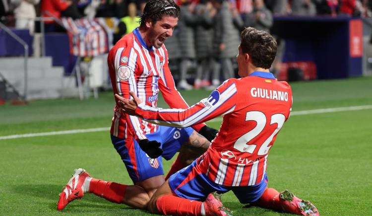 Imagen de Giuliano Simeone y Ángel Correa guiaron a Atlético de Madrid en la Copa del Rey