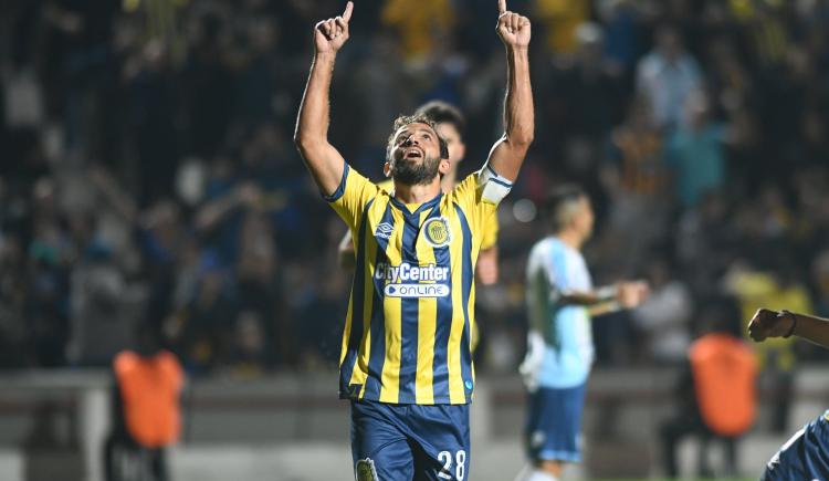 Imagen de Rosario Central sufrió de más pero terminó avanzando por penales