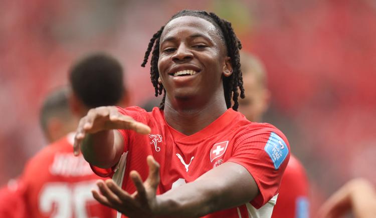 Imagen de Suiza no contará ante Argentina con Johan Manzambi, su goleador y figura