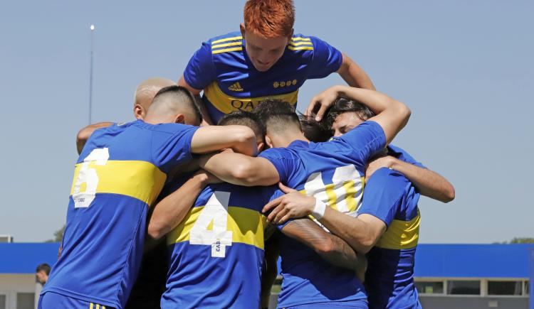 Imagen de RESERVA: BOCA GOLEÓ A SAN LORENZO 4 A 1