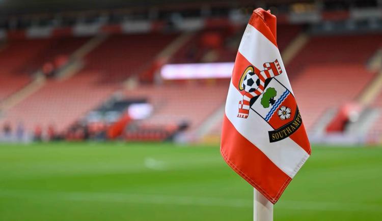 Imagen de Un histórico de Inglaterra podría no ascender a la Premier League por espionaje