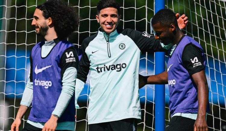 Imagen de Enzo Fernández volvió a Chelsea: cómo fue el reencuentro con sus compañeros y qué medida tomará el club
