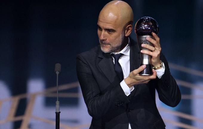 Imagen de Pep Guardiola fue elegido como el mejor entrenador de 2023