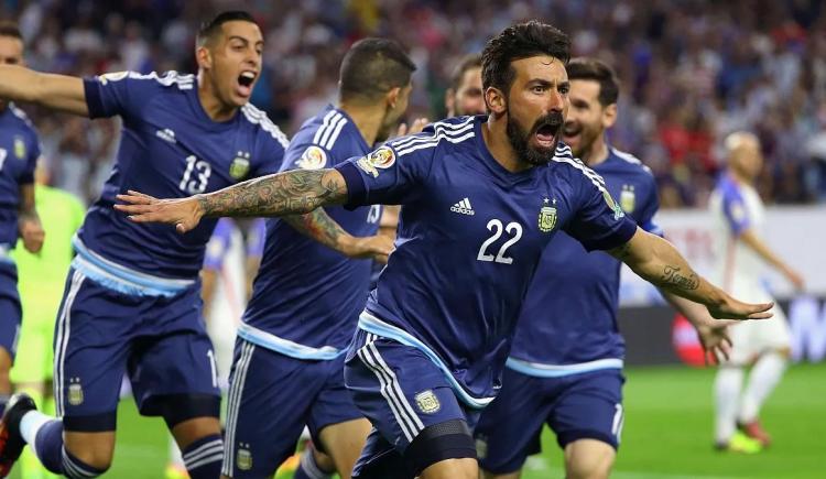 Imagen de Apuñalaron a Ezequiel Lavezzi y está internado