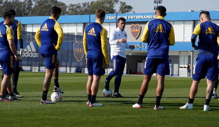 Imagen de SEBASTIÁN BATTAGLIA PARÓ UN EQUIPO PENSANDO EN EL DEBUT CON COLÓN