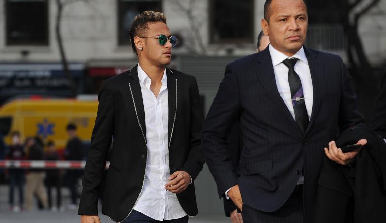 Imagen de ¿La bomba del mercado?: Neymar, cerca de volver al fútbol brasileño