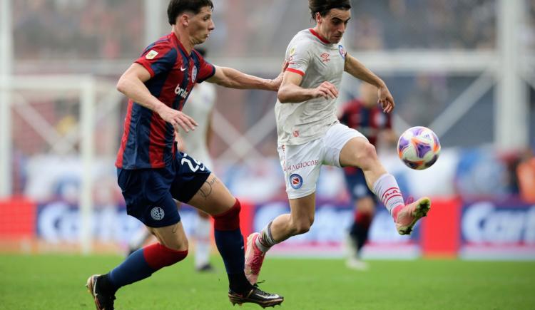 Imagen de "El árbitro me confirmó que los dos goles fueron míos", reconoció Francisco González Metilli