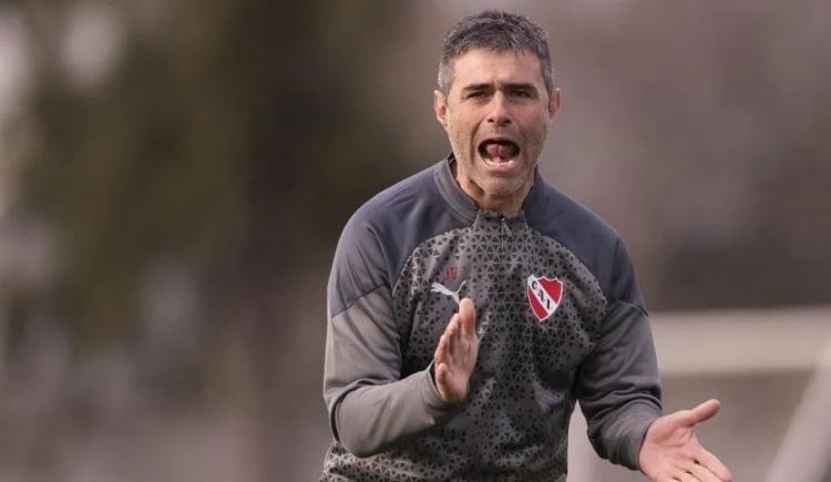 Imagen de La inesperada decisión del DT de Independiente para enfrentar a River